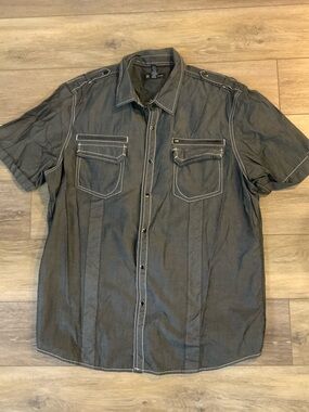 Men's Short Sleeve Contrast-Stitch Button-Up Shirt - Gray